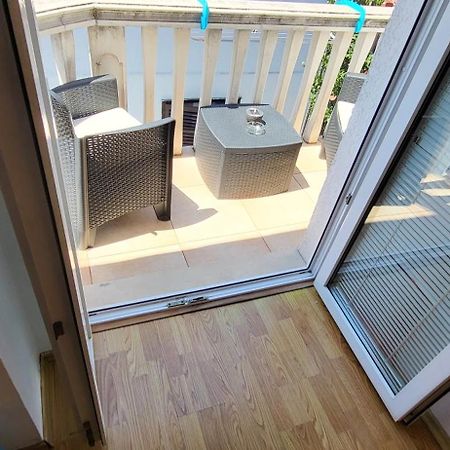 Apartments Muic Tisno Exterior photo