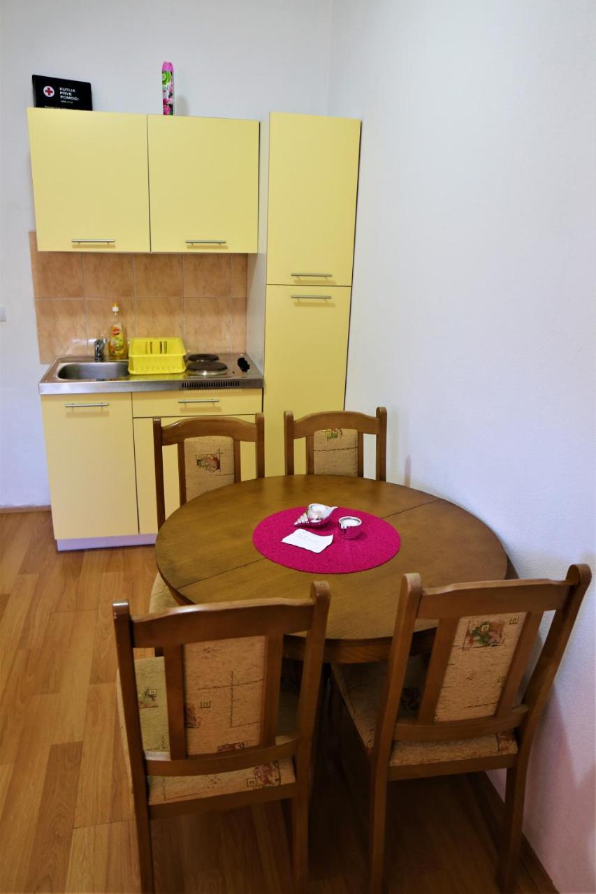 Apartments Muic Tisno Exterior photo